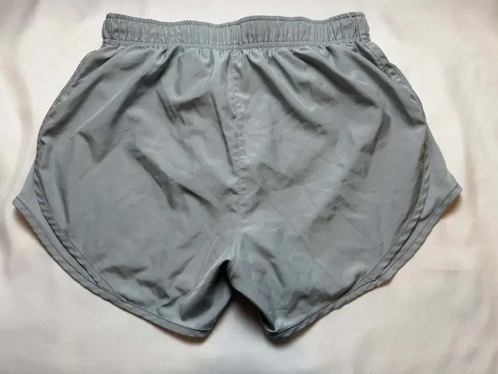 Nike Women's Dri-FIT Tempo Running Shorts grey size small